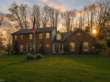 5137 Plain Center Avenue NE, Canton, OH 44714