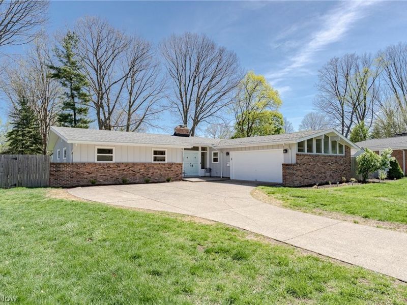 7483 Carole Drive , Mentor, OH 44060 Photo 2