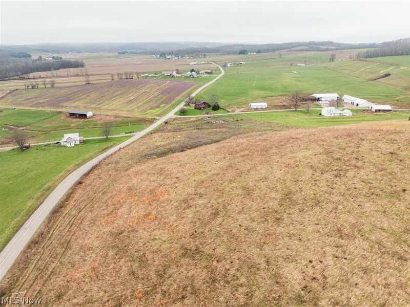 Licking Valley Road , Frazeysburg, OH 43822 Photo 5