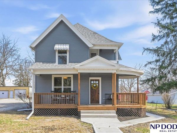 121 N 3 Avenue, Villisca, IA 50864