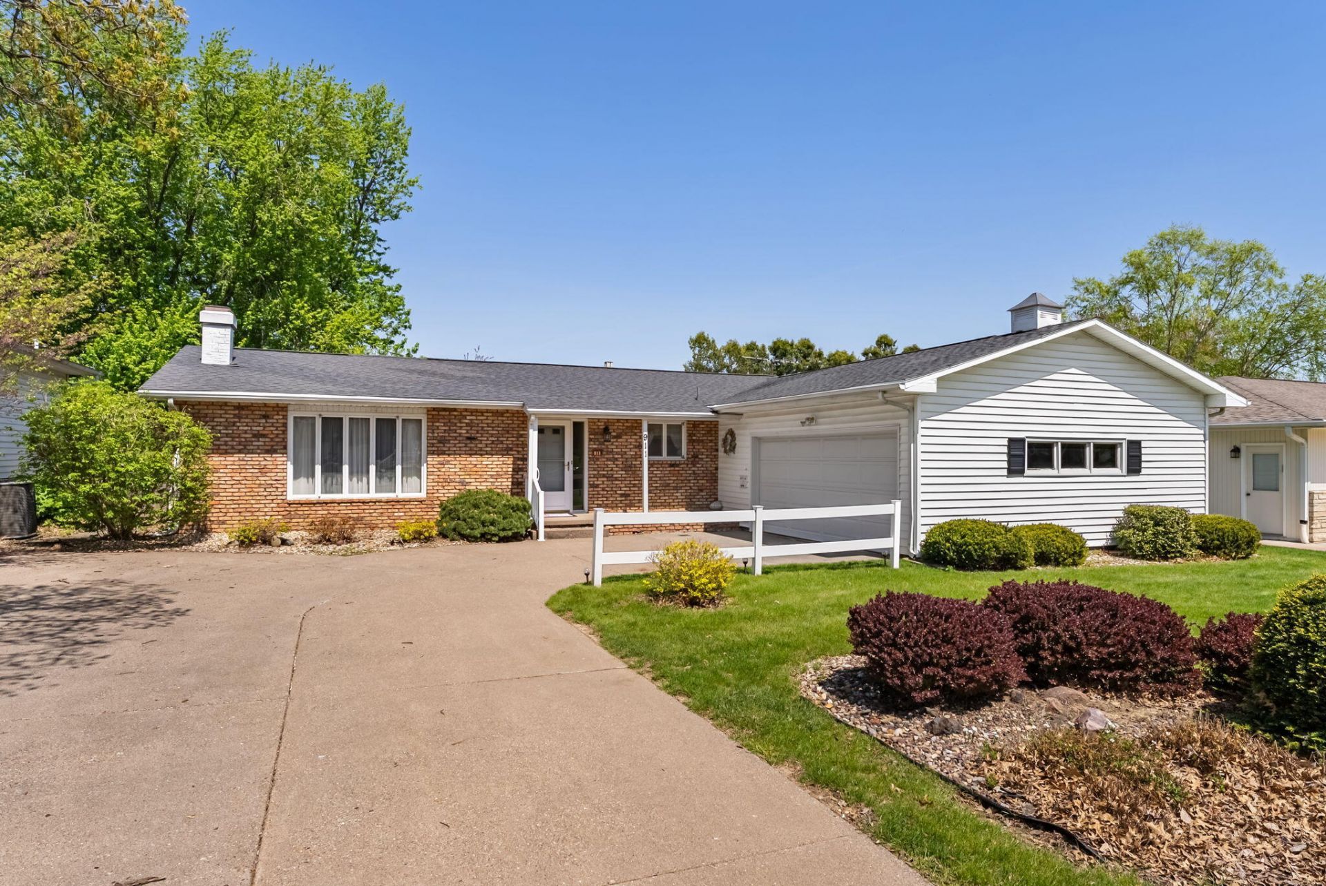 911 Sunrise, Muscatine, IA 52761 Main Photo