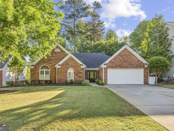 2158 Marne Glen NW, Kennesaw, GA 30152
