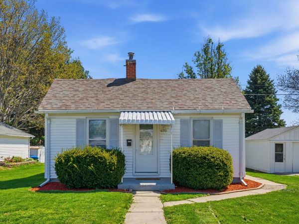 620 N Meadow Street , Geneseo, IL 61254