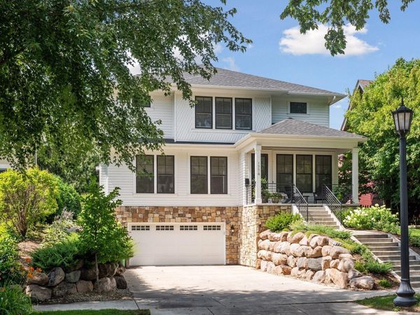 1774 Girard Avenue S, Minneapolis, MN 55403