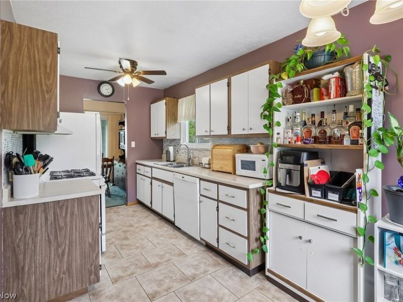 23956 Fairlawn Drive , North Olmsted, OH 44070 Photo 18