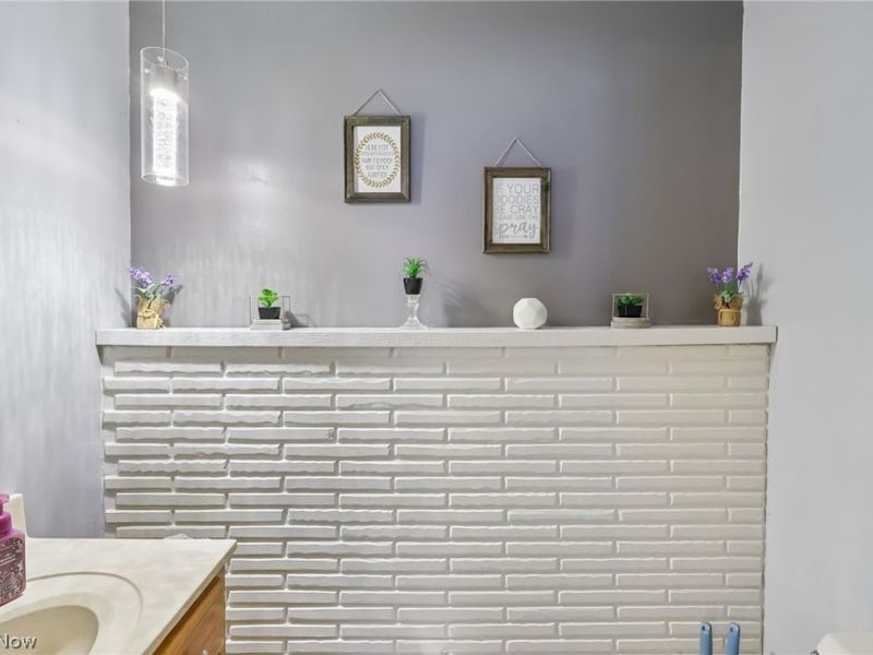 23956 Fairlawn Drive , North Olmsted, OH 44070 Photo 36