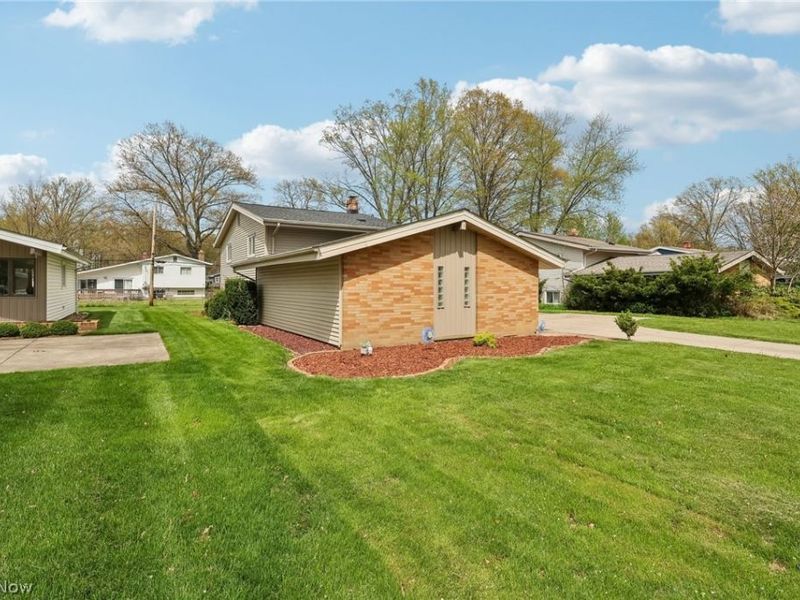 23956 Fairlawn Drive , North Olmsted, OH 44070 Photo 7