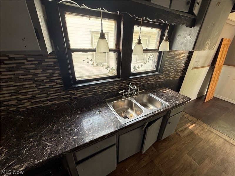 22553 Ivan Avenue , Euclid, OH 44123 Photo 5