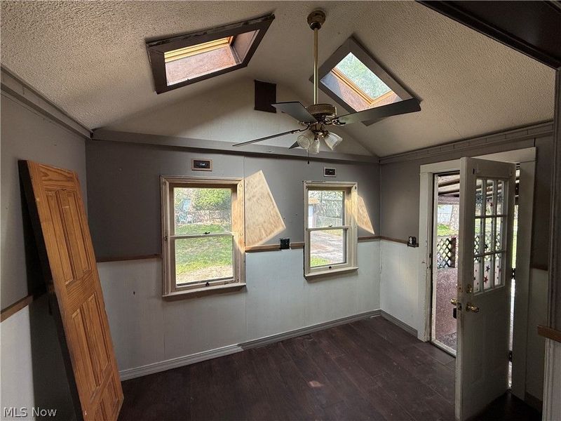 22553 Ivan Avenue , Euclid, OH 44123 Photo 6