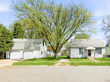 1517 Gordon Street, Port Huron, MI 48060