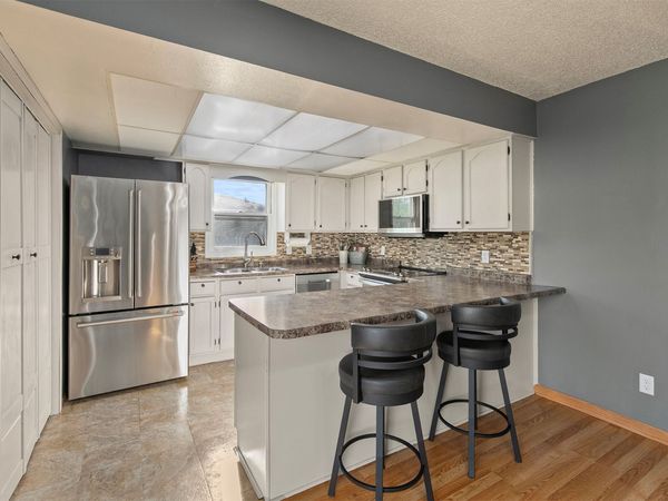 1610 NW 10th Street , Ankeny, IA 50023