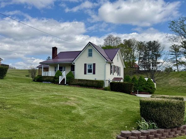 1557 Mansfield Drive, Philippi, WV 26416