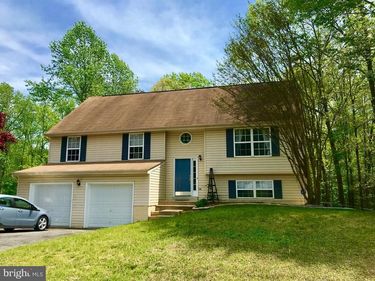 8 PLUMOSA DRIVE , FREDERICKSBURG, VA 22405
