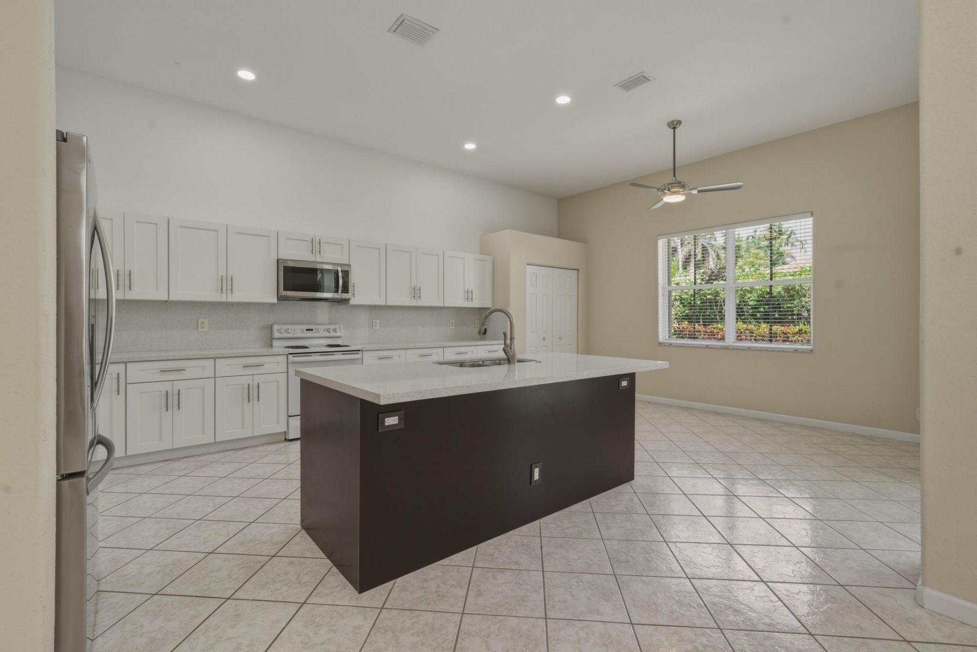 2053 Quail Roost Drive, Weston, FL 33327 Photo