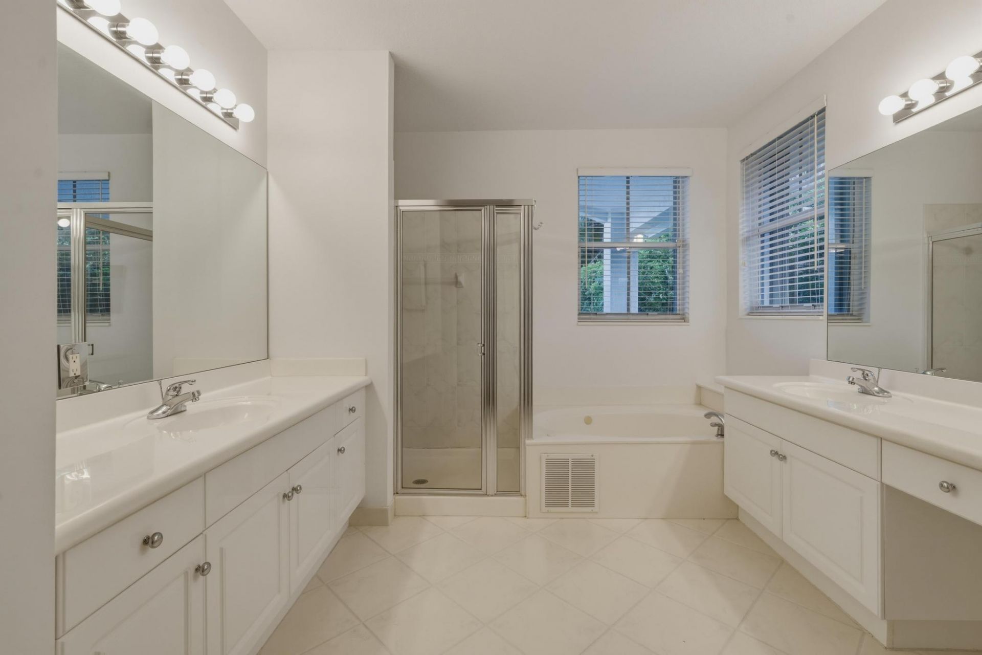 2053 Quail Roost Drive, Weston, FL 33327 Photo
