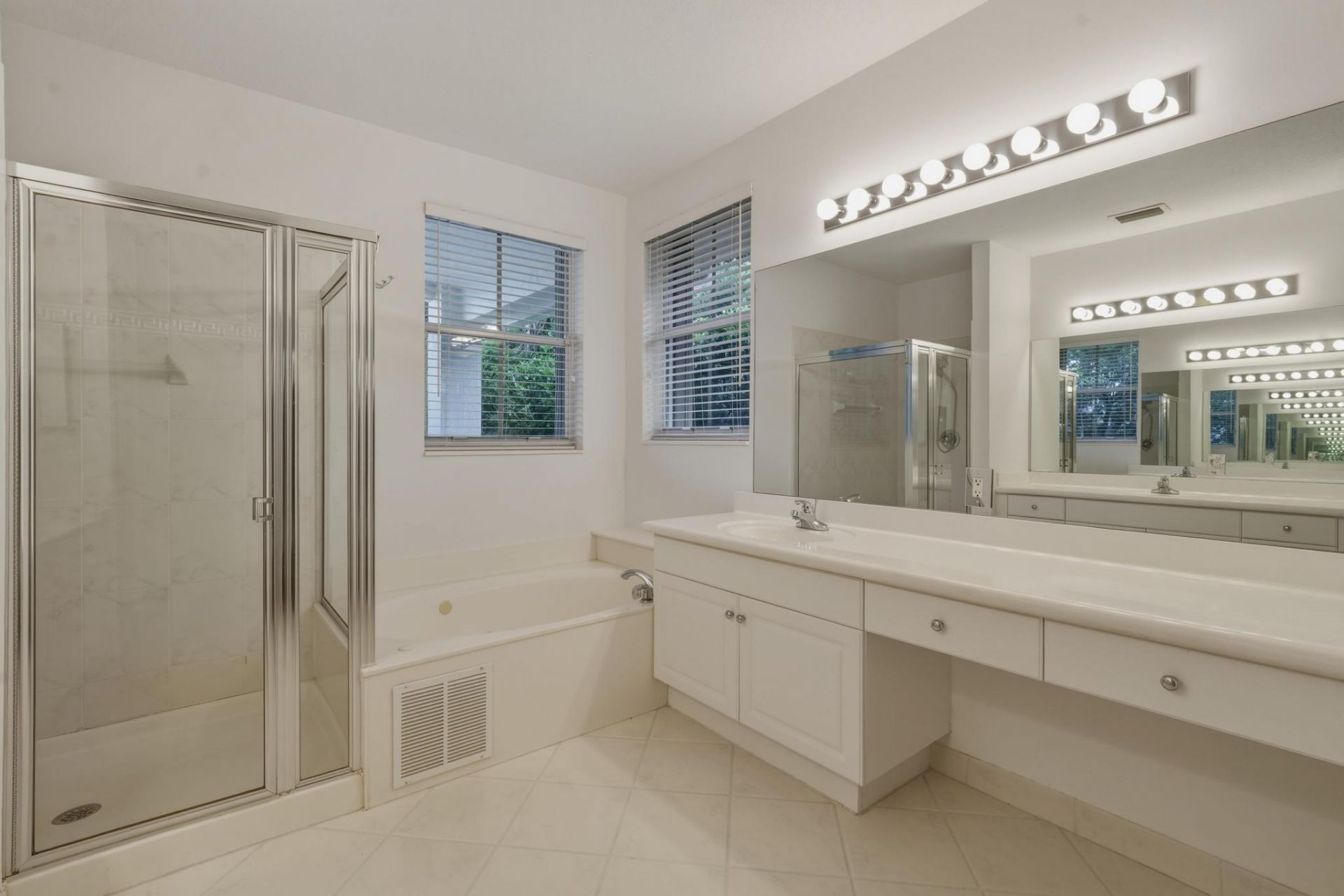 2053 Quail Roost Drive, Weston, FL 33327 Photo