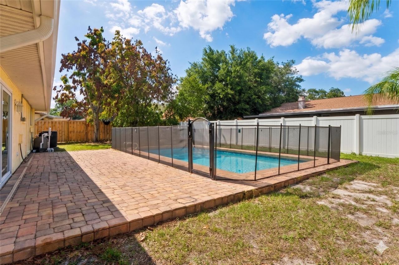 17734 Rivendel Road , Lutz, FL 33549 Photo