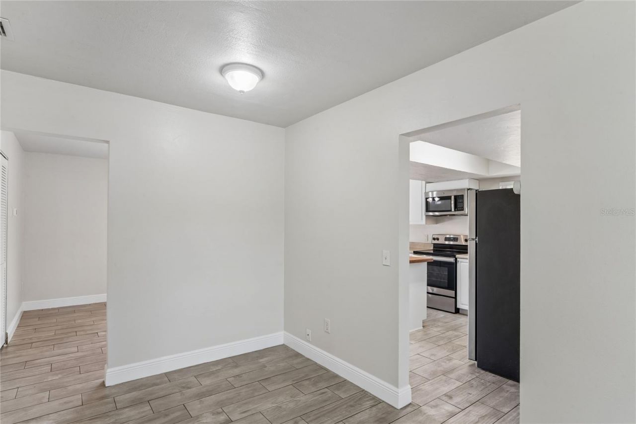 17734 Rivendel Road , Lutz, FL 33549 Photo