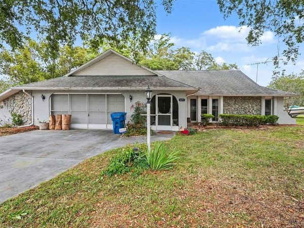 8251 EARLSHIRE LANE , SPRING HILL, FL 34606