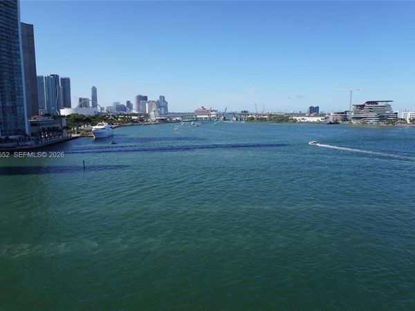 848 Brickell Key Dr , Unit 806, Miami, FL 33131