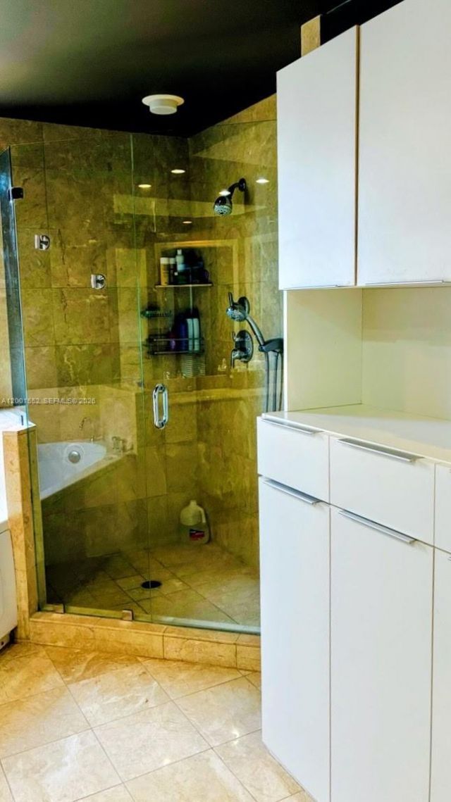 848 Brickell Key Dr, Unit 806, Miami, FL 33131 Photo