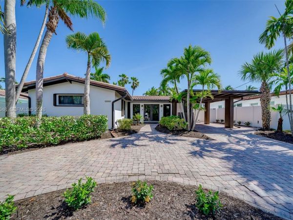 1704 SW 5th Ct , Fort Lauderdale, FL 33312