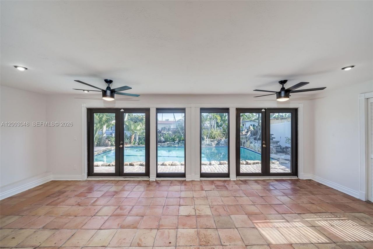 1704 SW 5th Ct, Fort Lauderdale, FL 33312 Photo