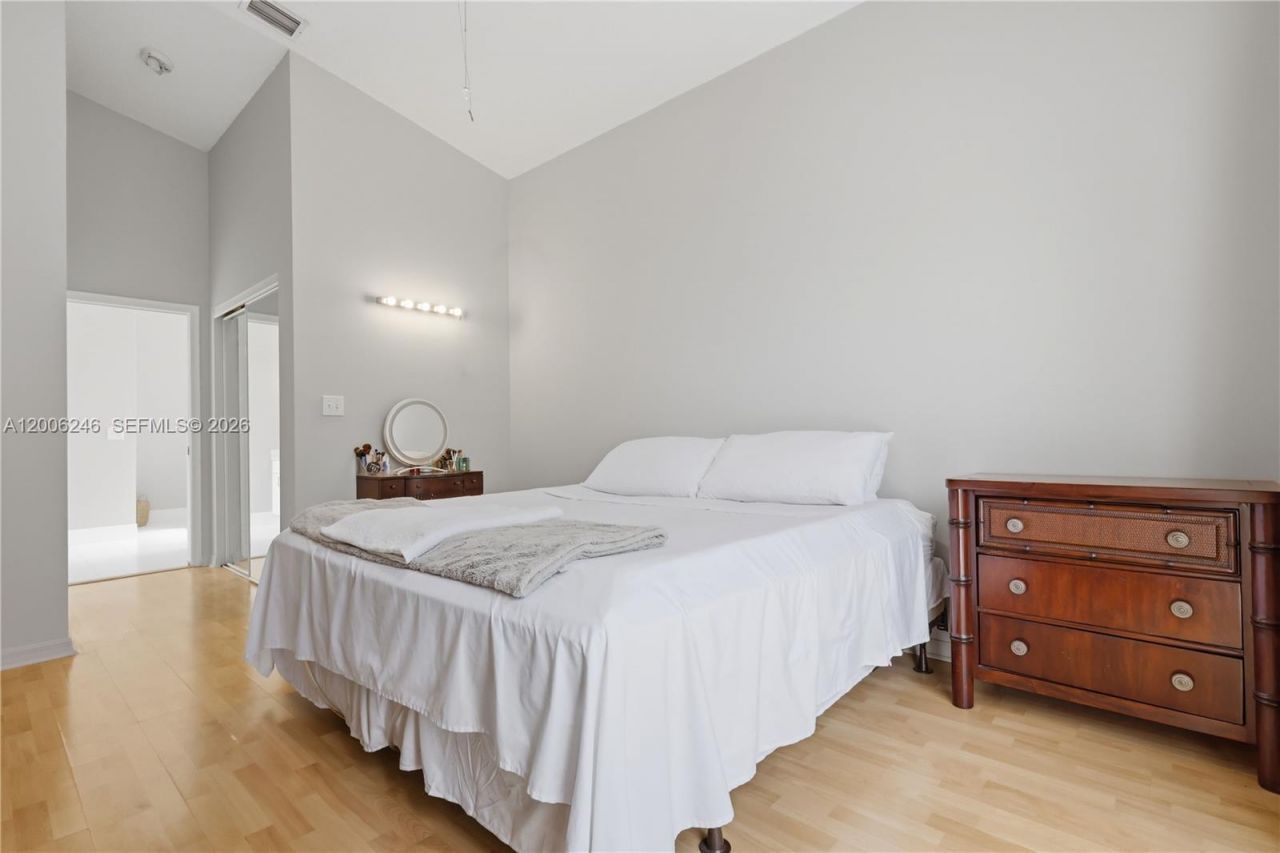 16284 NW 24th St, Pembroke Pines, FL 33028 Photo