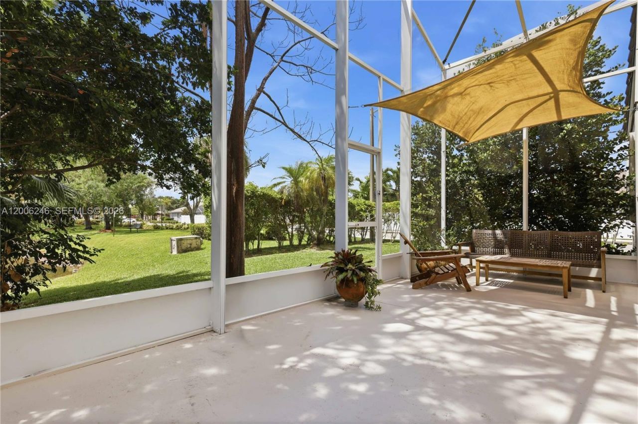 16284 NW 24th St, Pembroke Pines, FL 33028 Photo