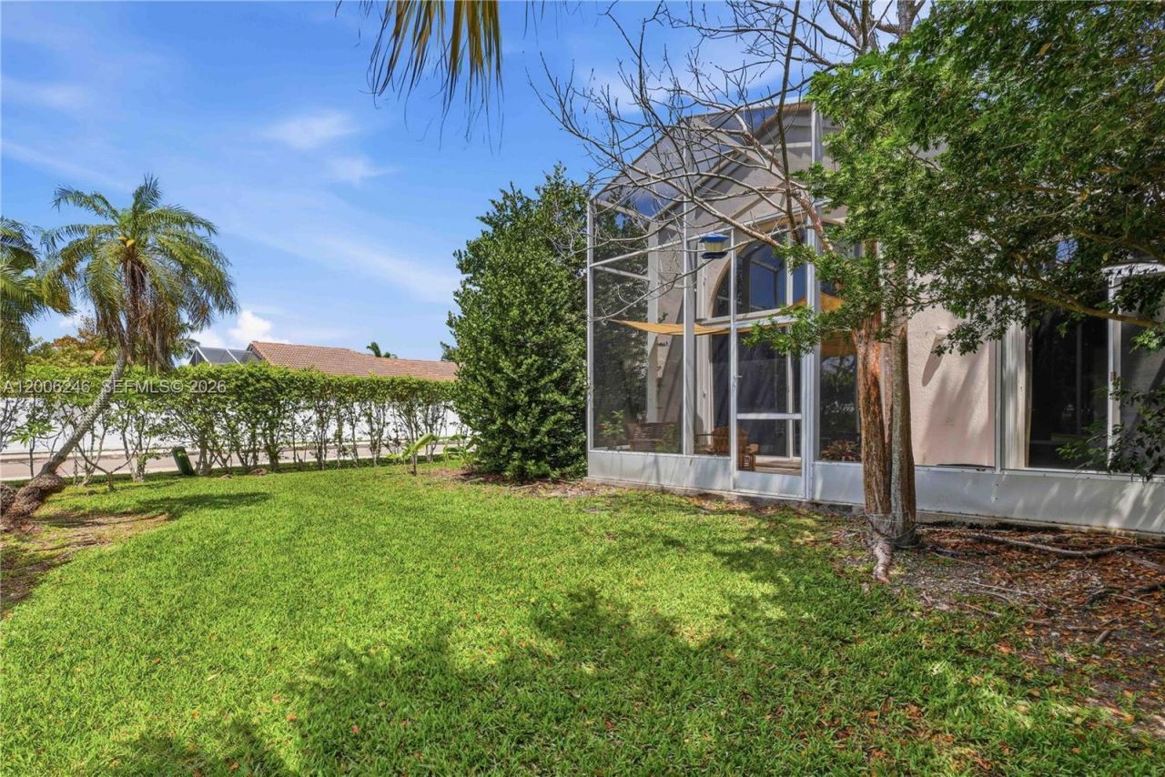 16284 NW 24th St, Pembroke Pines, FL 33028 Photo