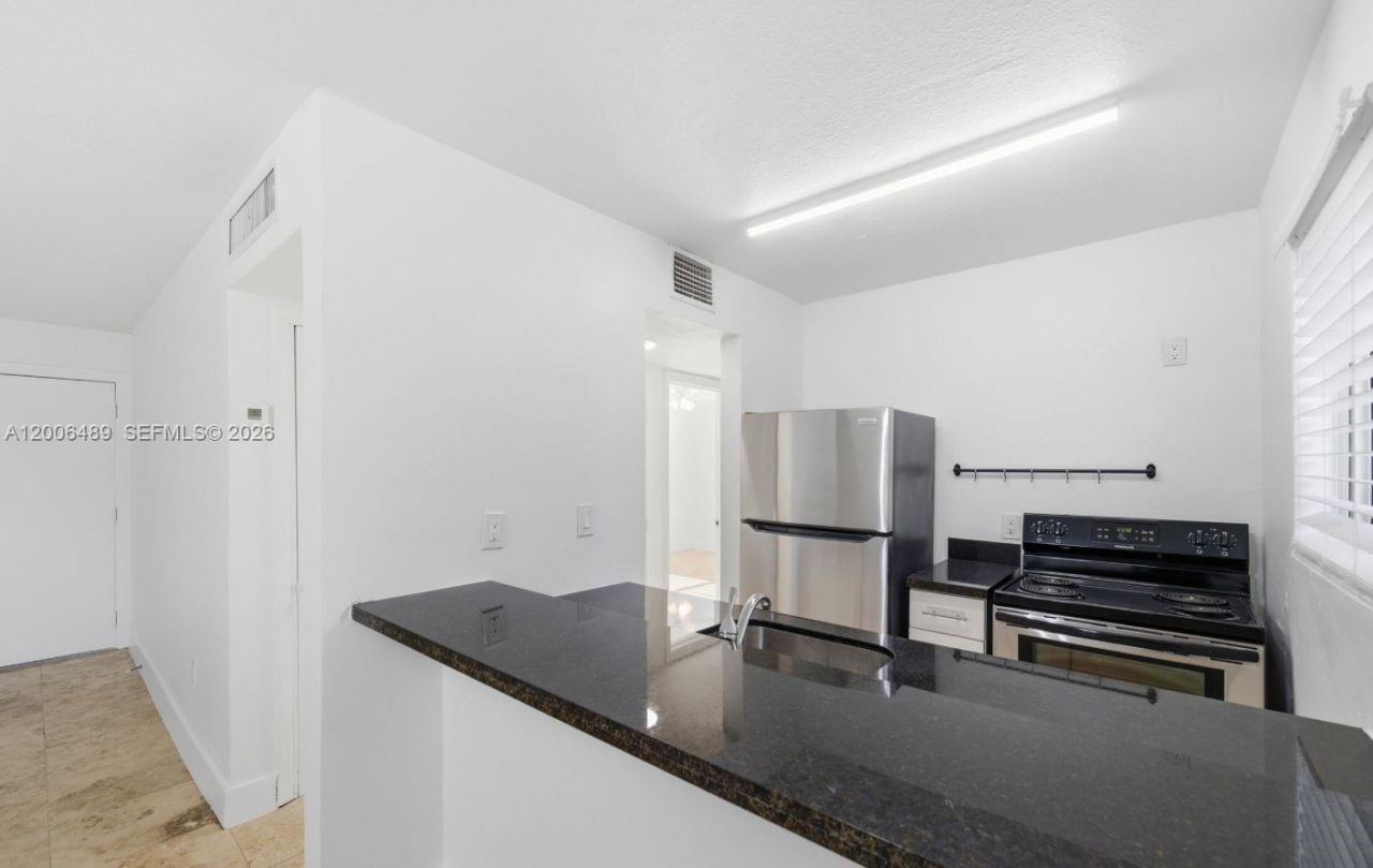 12101 NE 6th Ave , Unit 4, North Miami, FL 33161 Photo