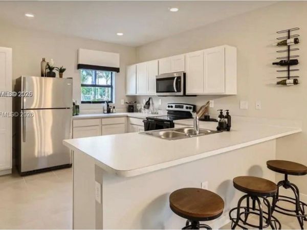 445 NE 1st Dr , Florida City, FL 33034