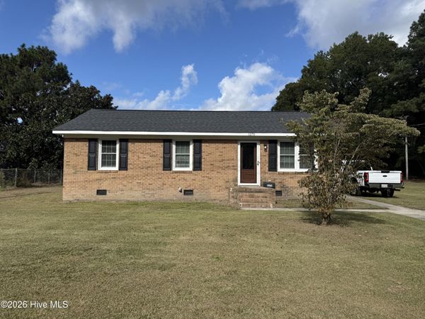 1370 B'S Barbeque Road , Greenville, NC 27834