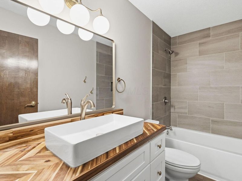 3157 Griggsview Court , Unit 3, Columbus, OH 43221 Photo 29