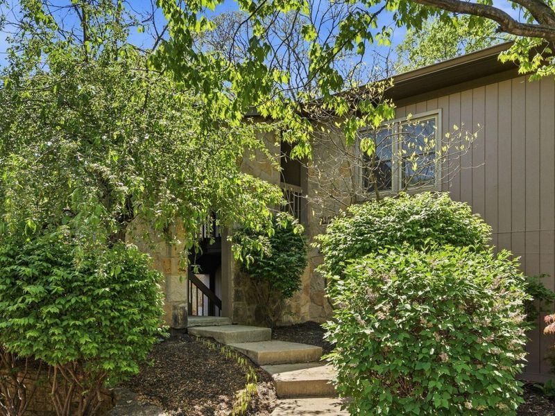 3157 Griggsview Court , Unit 3, Columbus, OH 43221 Photo 8