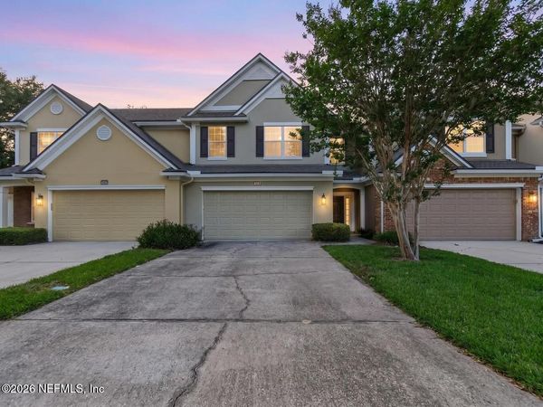 6383 AUTUMN BERRY Circle, Jacksonville, FL 32258