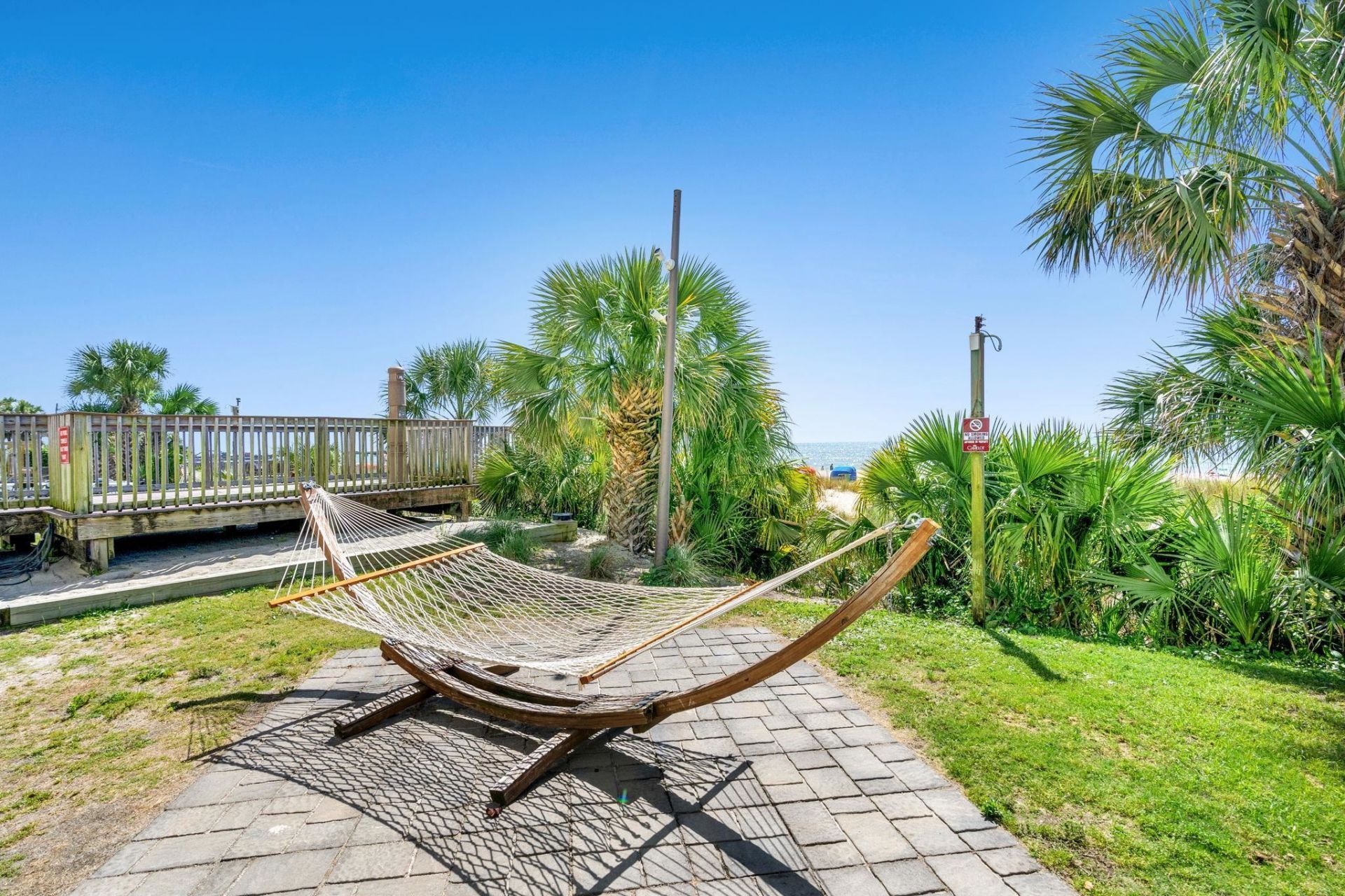 2000 N Ocean Blvd. Photo 23