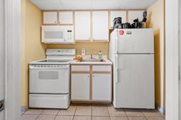 2000 N Ocean Blvd. photo 4