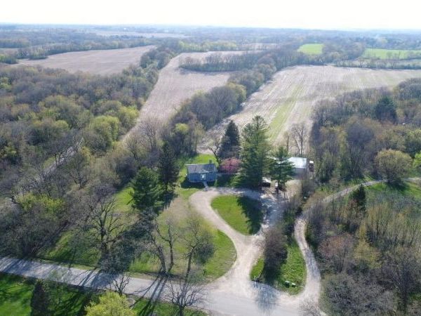 N7221 N McCabe Rd, Whitewater, WI 53190