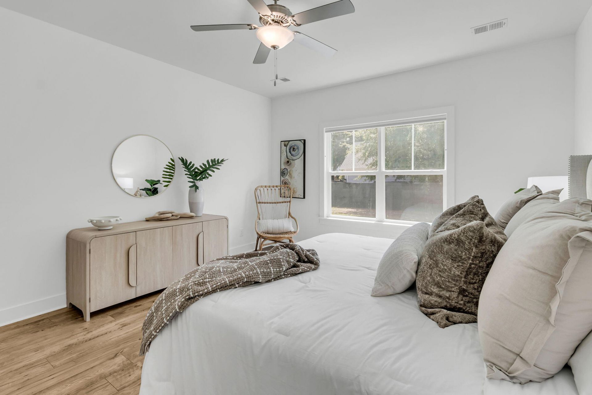 651 Spark Street Photo 19