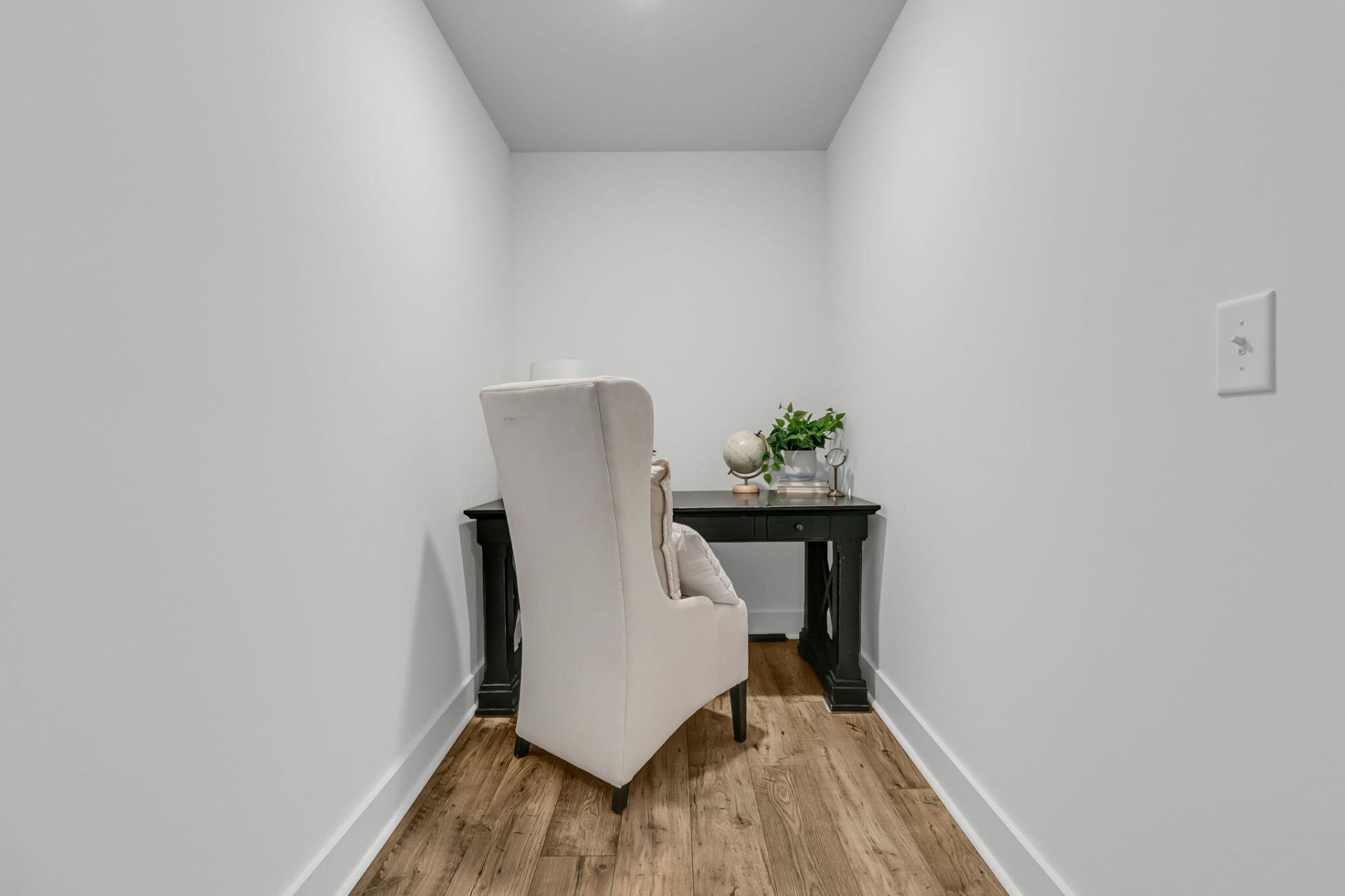 651 Spark Street Photo 27