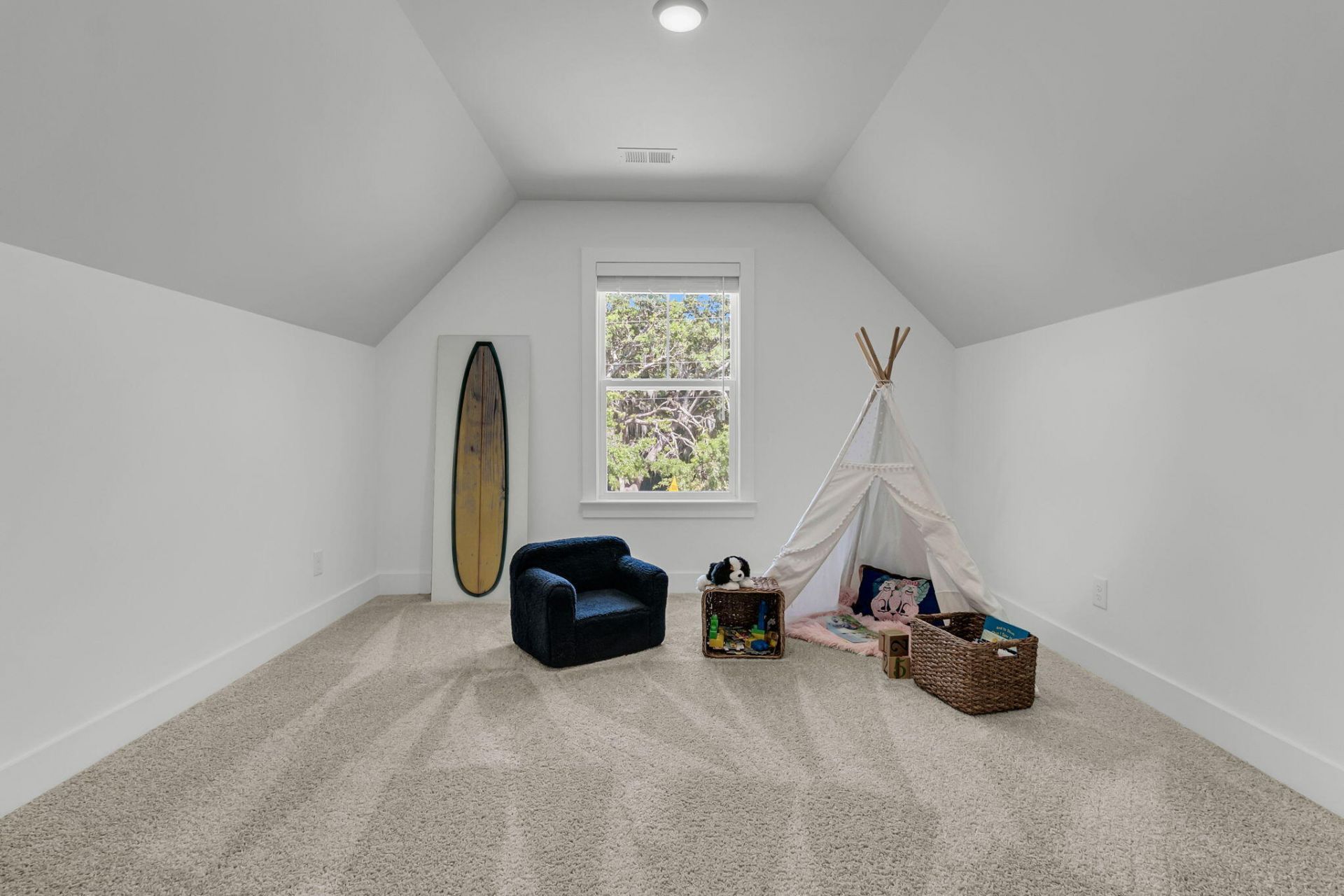 651 Spark Street Photo 30