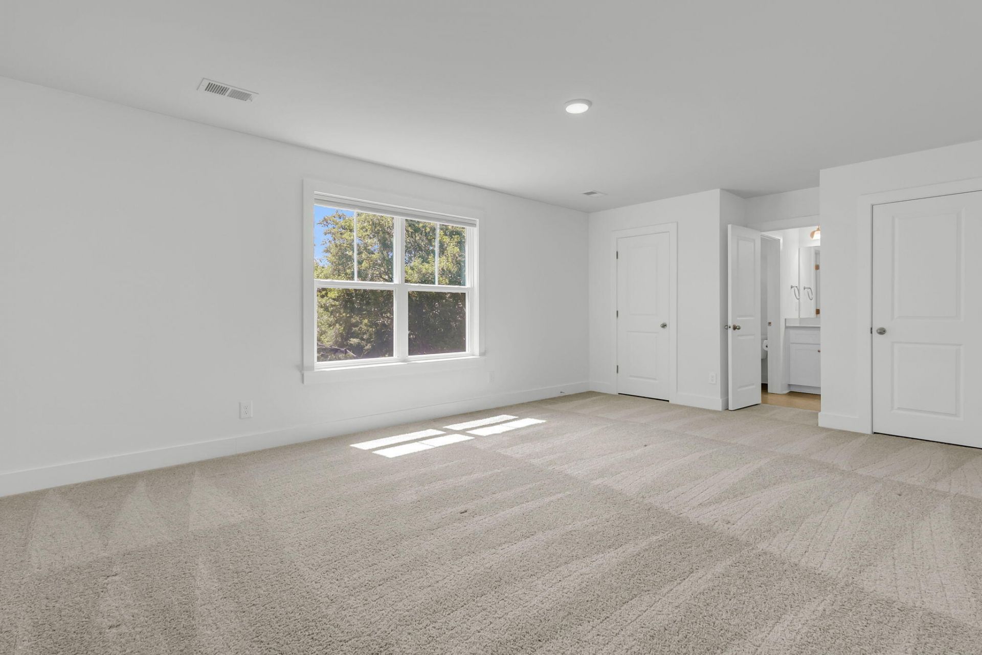 651 Spark Street Photo 32