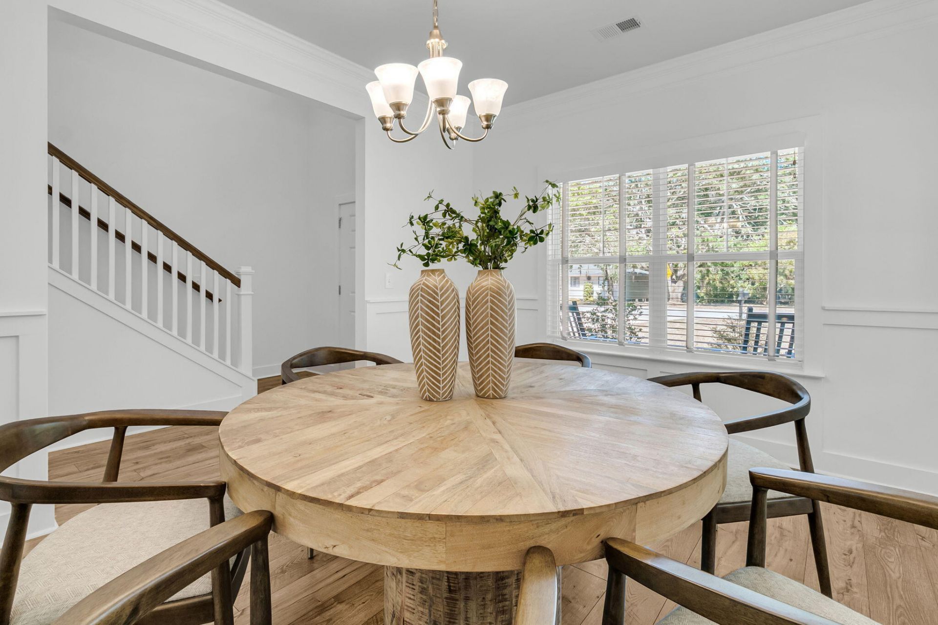 651 Spark Street Photo 6