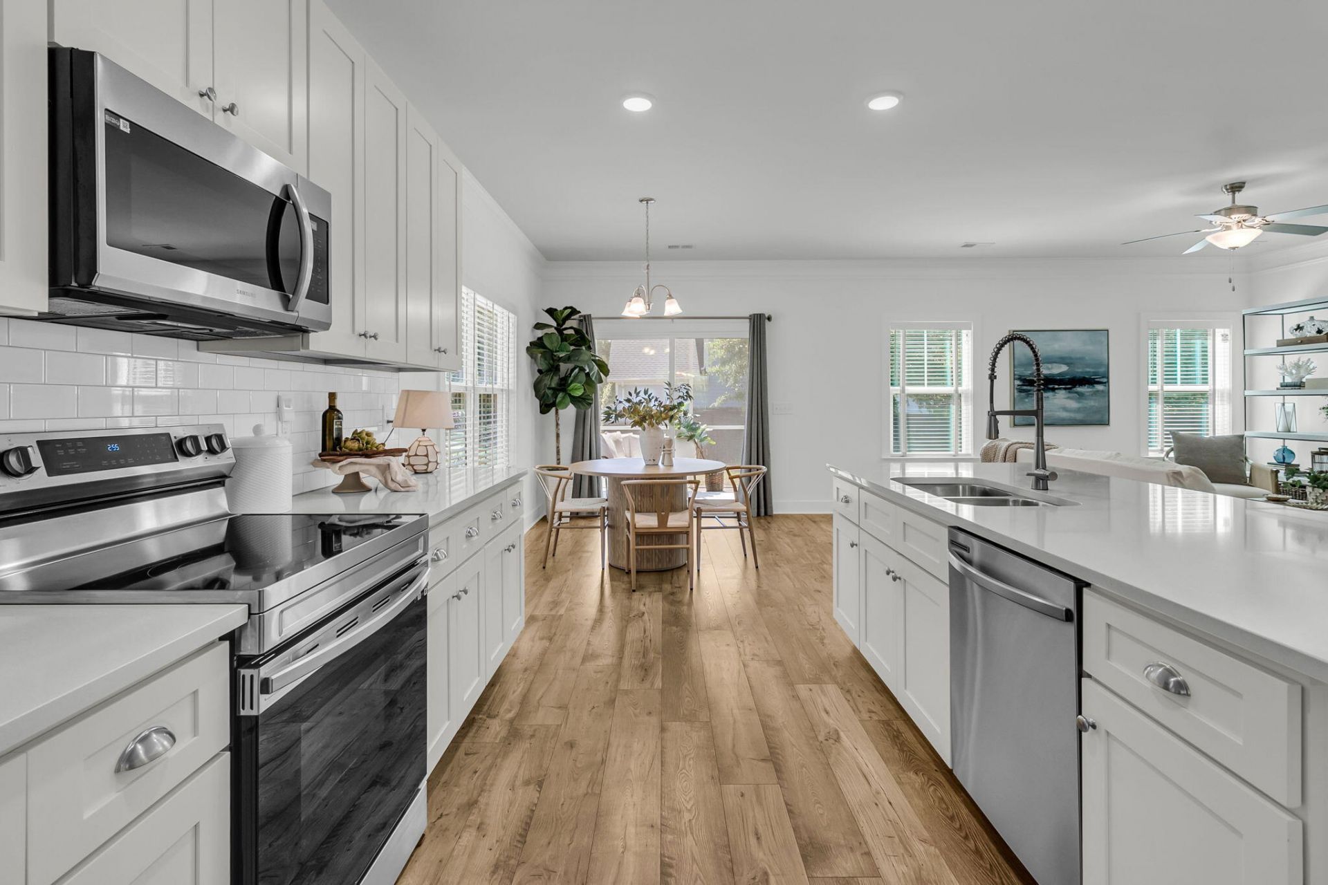 651 Spark Street Photo 9