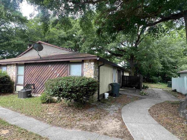 6809 Tiki Ln, Unit 2, Pensacola, FL 32503