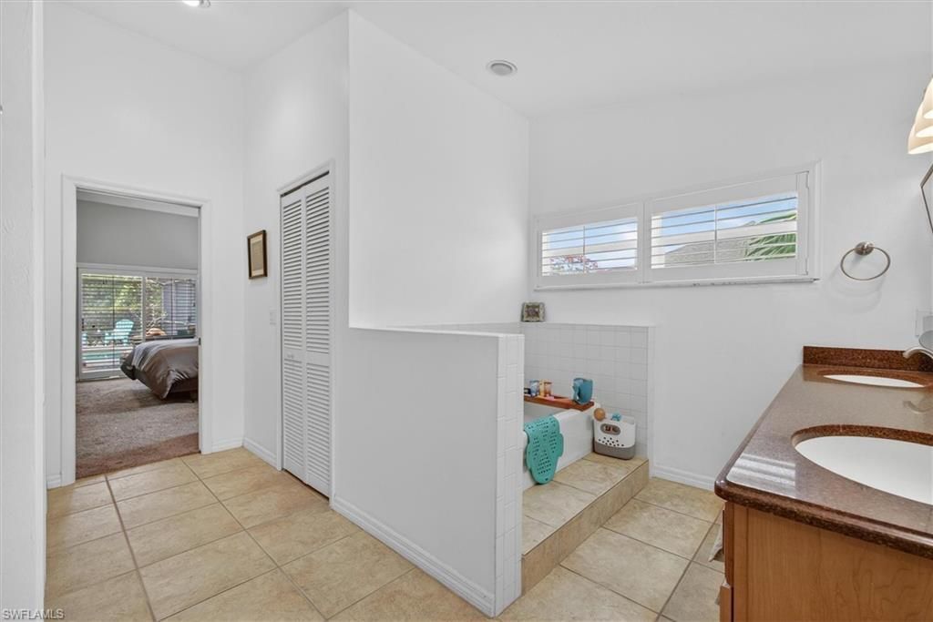 1231 Westfield Dr, Fort Myers, FL 33919 Photo