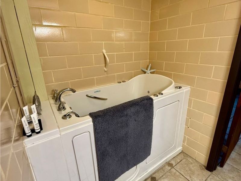 10 S Ohio Street , Dellroy, OH 44620 Photo 17