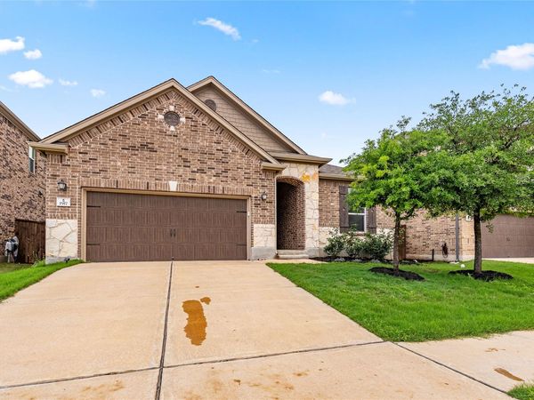 1917 Stinnett DR , Leander, TX 78641