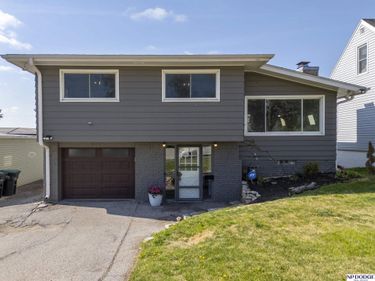 6467 William Street , Omaha, NE 68106